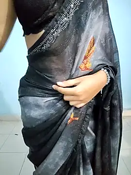 Snapshot of queen_visakha chatting on October 29, 9:30 am queen visakha online show from October 29, 9:30 am