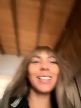 Snapshot of GiorgiaLuxee chatting on November 5, 9:07 pm GiorgiaLuxee online show from November 5, 9:07 pm