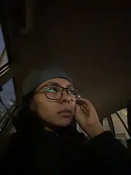 Snapshot of GiorgiaLuxee chatting on November 8, 10:30 am GiorgiaLuxee online show from November 8, 10:30 am