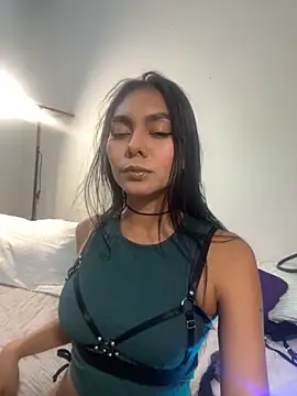 Snapshot of GiorgiaLuxee chatting on October 4, 10:11 pm GiorgiaLuxee online show from October 4, 10:11 pm