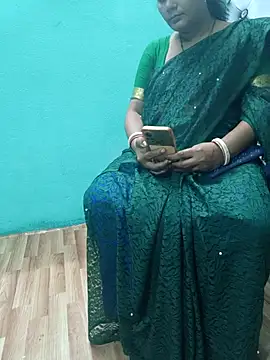 Snapshot of desi_boudi87 chatting on October 8, 1:01 pm desi boudi87 online show from October 8, 1:01 pm