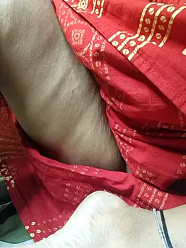 Snapshot of desi_boudi87 chatting on December 15, 5:19 pm desi boudi87 online show from December 15, 5:19 pm