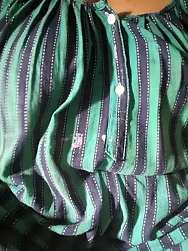 Snapshot of desi_boudi87 chatting on September 11, 7:52 am desi boudi87 online show from September 11, 7:52 am