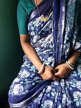 desi boudi87 online show from April 21, 3:02 am