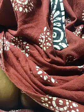 Snapshot of desi_boudi87 chatting on September 29, 11:43 pm desi boudi87 online show from September 29, 11:43 pm