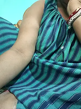 desi boudi87 online show from May 12, 5:19 pm