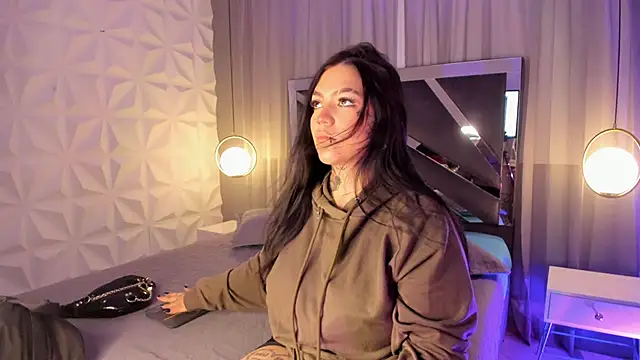 MAGIC TESSA online show from October 27, 7:37 pm