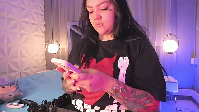 MAGIC TESSA online show from November 17, 6:45 pm