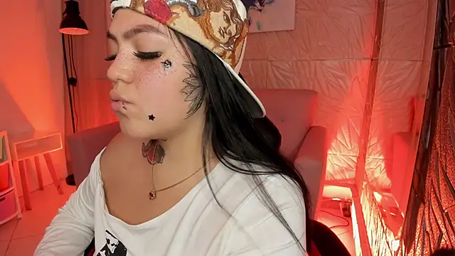 MAGIC TESSA online show from September 26, 7:54 pm