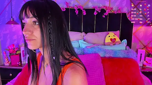 LindaWz  online show from February 26, 4:34 am