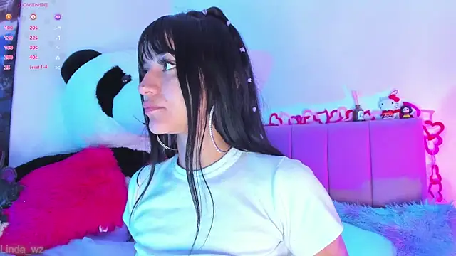 LindaWz  online show from March 13, 7:46 am