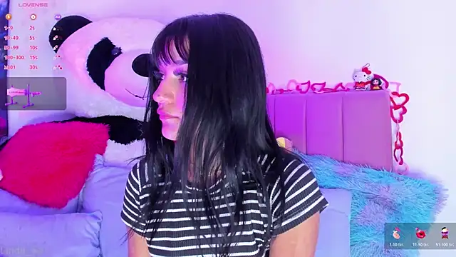 LindaWz  online show from March 12, 7:56 am