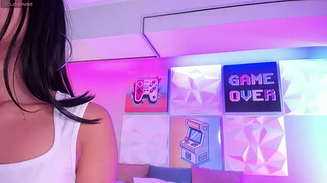 LindaWz  online show from November 22, 4:33 am