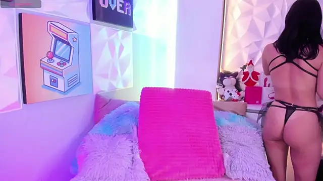 LindaWz  online show from December 16, 4:06 am