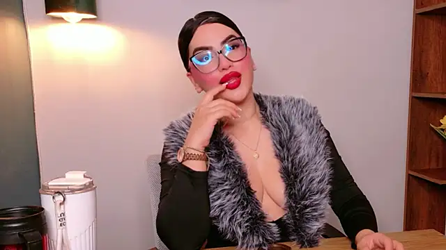 Catalina-Malave online show from March 20, 4:02 am