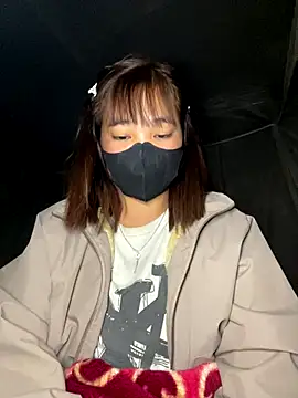 Snapshot of delwyn- chatting on December 2, 3:47 pm delwyn- online show from December 2, 3:47 pm