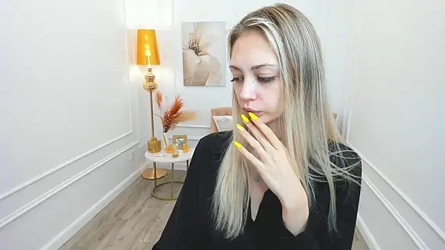 EmilyGraydis online show from April 8, 7:48 pm