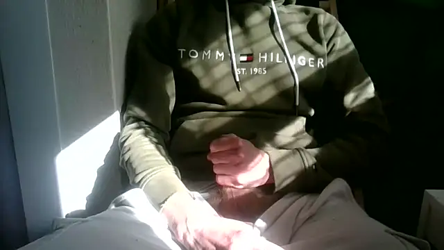 juju78jujuu online show from October 4, 9:22 am