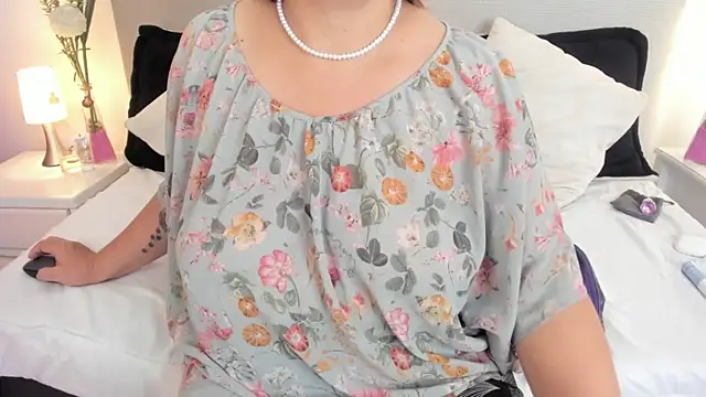 Angel Velvet online show from March 11, 5:07 pm