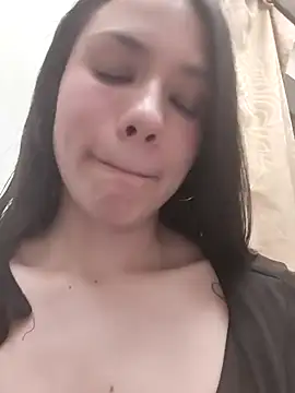 CHARLOTTE  05 online show from October 7, 1:23 pm