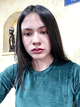 CHARLOTTE  05 online show from October 8, 3:24 pm