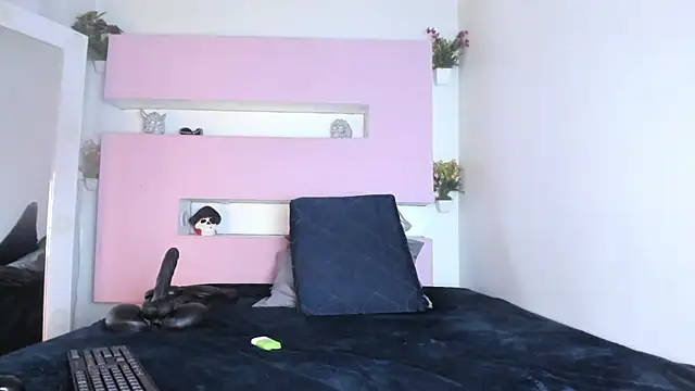 Zairaa Fox online show from November 3, 8:34 pm