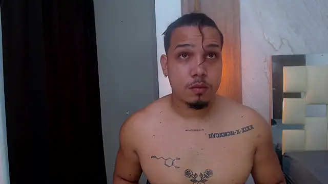 Snapshot of taylor_collins_ chatting on September 14, 9:26 pm taylor collins online show from September 14, 9:26 pm