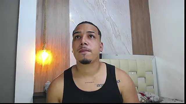 Snapshot of taylor_collins_ chatting on September 28, 6:04 pm taylor collins online show from September 28, 6:04 pm