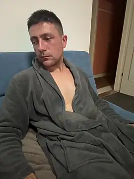 GsprDniel4 online show from December 20, 6:33 pm