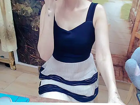Snapshot of Funnygirl_9x chatting on October 16, 2:20 am Funnygirl 9x online show from October 16, 2:20 am