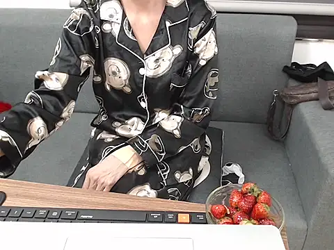 Funnygirl 9x online show from February 23, 10:16 am