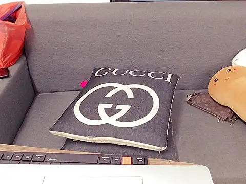 Funnygirl 9x online show from February 28, 2:33 am