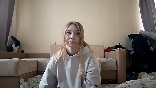 Nymera flare online show from November 26, 6:46 am