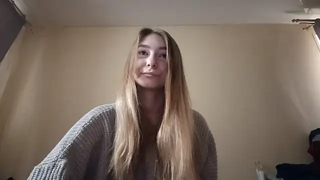 Nymera flare online show from December 3, 8:25 am