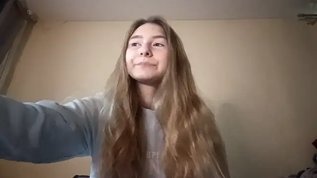 Nymera flare online show from December 5, 6:45 am