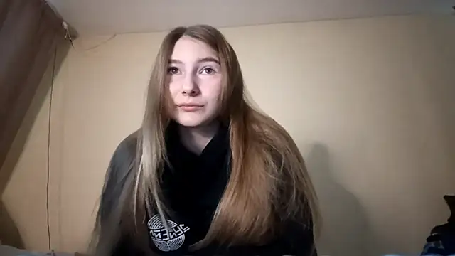 Nymera flare online show from December 17, 6:07 am