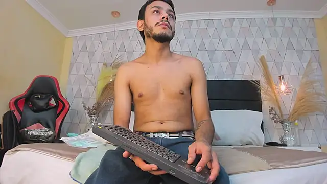 Boss Domiinator online show from February 4, 12:22 pm