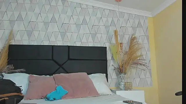 Boss Domiinator online show from February 11, 12:27 pm