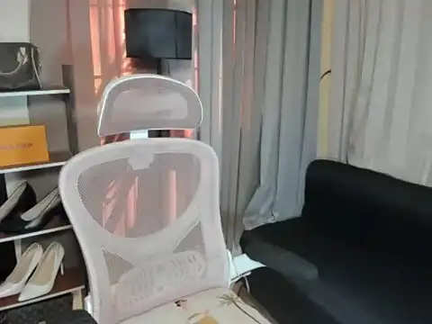 Seductive Margaux online show from December 14, 8:09 am