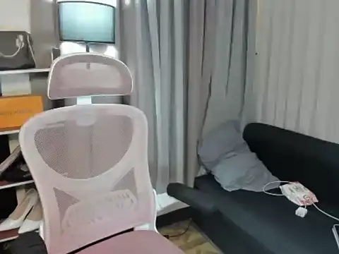 Seductive Margaux online show from December 16, 11:14 am