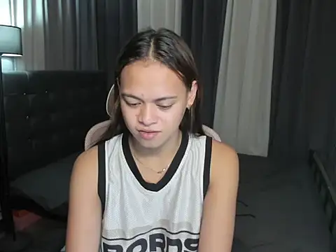 Seductive Margaux online show from February 19, 8:50 pm