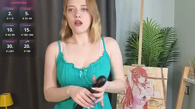 HollieCollelo online show from December 16, 3:11 am