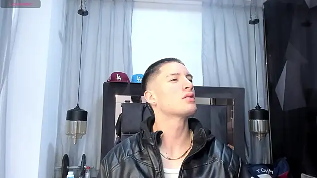 HunterHeat  online show from April 28, 11:58 am