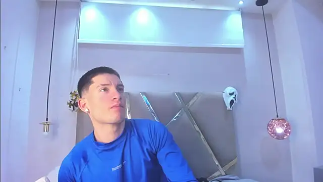 HunterHeat  online show from October 16, 12:02 pm