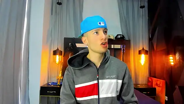 HunterHeat  online show from December 21, 11:45 am