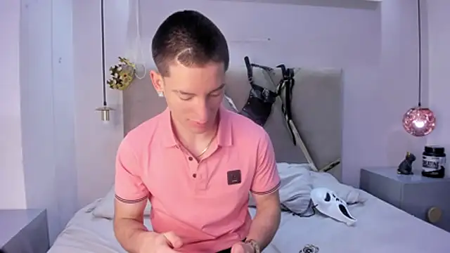 HunterHeat  online show from November 1, 11:48 am