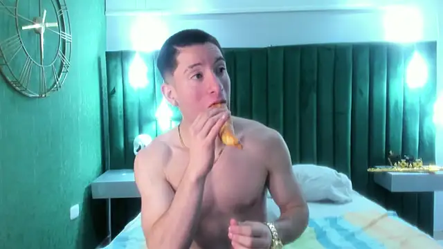 HunterHeat  online show from November 18, 2:53 pm