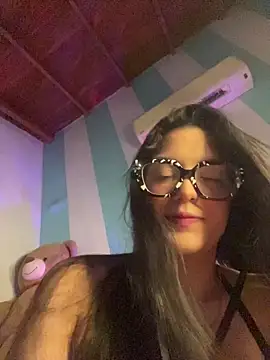 alilith online show from March 11, 6:13 pm