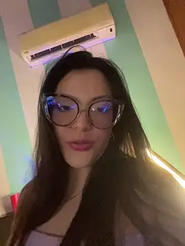 alilith online show from January 8, 7:09 pm