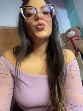 alilith online show from December 17, 6:57 pm